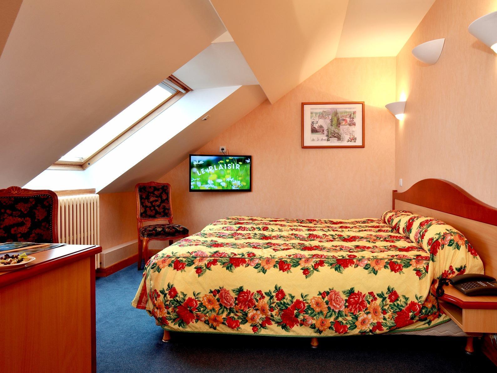 Logis Hotel & Restaurant Des Lacs Celles-sur-Plaine المظهر الخارجي الصورة
